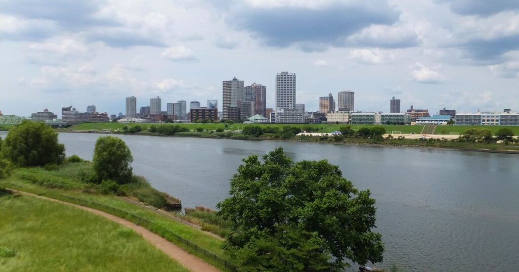 川口市・荒川の風景